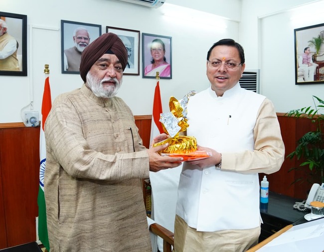 मुख्यमंत्री से हेमकुंट साहिब मैनेजमेंट ट्रस्ट के अध्यक्ष ने की भेंट, यात्रा व्यवस्थाओं में सहयोग के लिये मुख्यमंत्री का जताया आभार मुख्यमंत्री से हेमकुंट साहिब मैनेजमेंट ट्रस्ट के अध्यक्ष ने की भेंट, यात्रा व्यवस्थाओं में सहयोग के लिये मुख्यमंत्री का जताया आभार