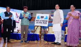 सीएम धामी ने नीति में आयोजित होने वाले अल्ट्रा मैराथन रेस के लोगो का अनावरण किया, पर्यटन विभाग द्वारा आयोजित उत्तराखण्ड @25 “रोमांच, अध्यात्म और अनोखी संस्कृति का उत्सव” कार्यक्रम में प्रतिभाग किया