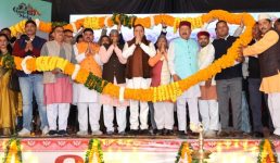 गौचर में 18-सीटर हेलीसेवा प्रारम्भ किये जाने की मुख्यमंत्री ने की घोषणा, 73वें राजकीय औद्योगिक विकास एवं सांस्कृतिक मेले का उद्घाटन किया