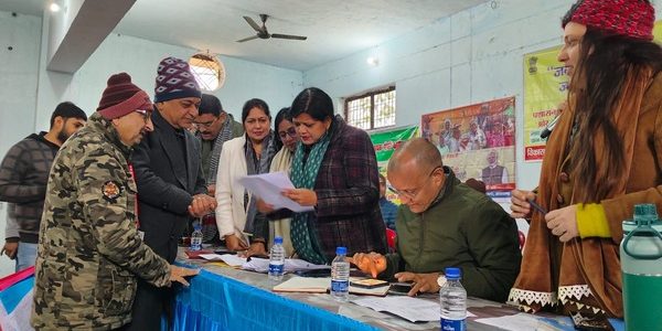 Uttarakhand: 23 दिन में जन-जन की सरकार, जन-जन के द्वार कार्यक्रम में दो लाख से अधिक नागरिकों की सहभागिता, 1 लाख से ज़्यादा नागरिकों ने उठाया विभिन्न जनकल्याणकारी योजनाओं का लाभ