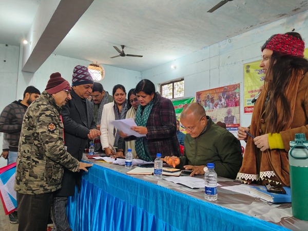 Uttarakhand: 23 दिन में जन-जन की सरकार, जन-जन के द्वार कार्यक्रम में दो लाख से अधिक नागरिकों की सहभागिता, 1 लाख से ज़्यादा नागरिकों ने उठाया विभिन्न जनकल्याणकारी योजनाओं का लाभ