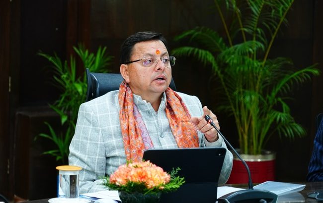 सीएम धामी के सख्त निर्देश, कानून व्यवस्था से कोई समझौता नहीं,  पुलिस का वर्क कल्चर सुधरे, आम आदमी को न सताया जाए