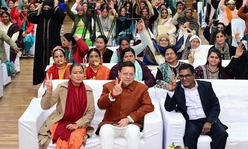 Uttarakhand मुख्यमंत्री ने मुख्यमंत्री एकल महिला स्वरोजगार योजना का किया शुभारंभ, डीबीटी के माध्यम से 484 लाभार्थियों को भेजी ₹3 करोड़ 45 लाख 34,500 की धनराशि