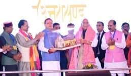 धामी बने ‘धुरंधर’, उत्तराखंड विकास की राह पर अग्रसर: राजनाथ सिंह﻿