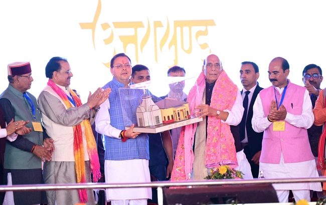 धामी बने ‘धुरंधर’, उत्तराखंड विकास की राह पर अग्रसर: राजनाथ सिंह﻿