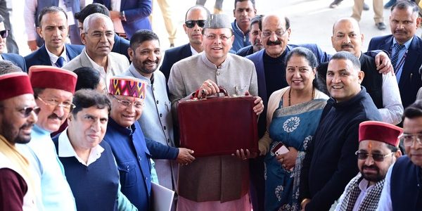 Uttarakhand मुख्यमंत्री धामी ने वर्ष 2026–27 के लिए  ₹1,11,703.21 करोड़ का बजट पेश किया, समाज के हर वर्ग को विकास की मुख्यधारा से जोड़कर उत्तराखंड को आत्मनिर्भर बनाने का लक्ष्य