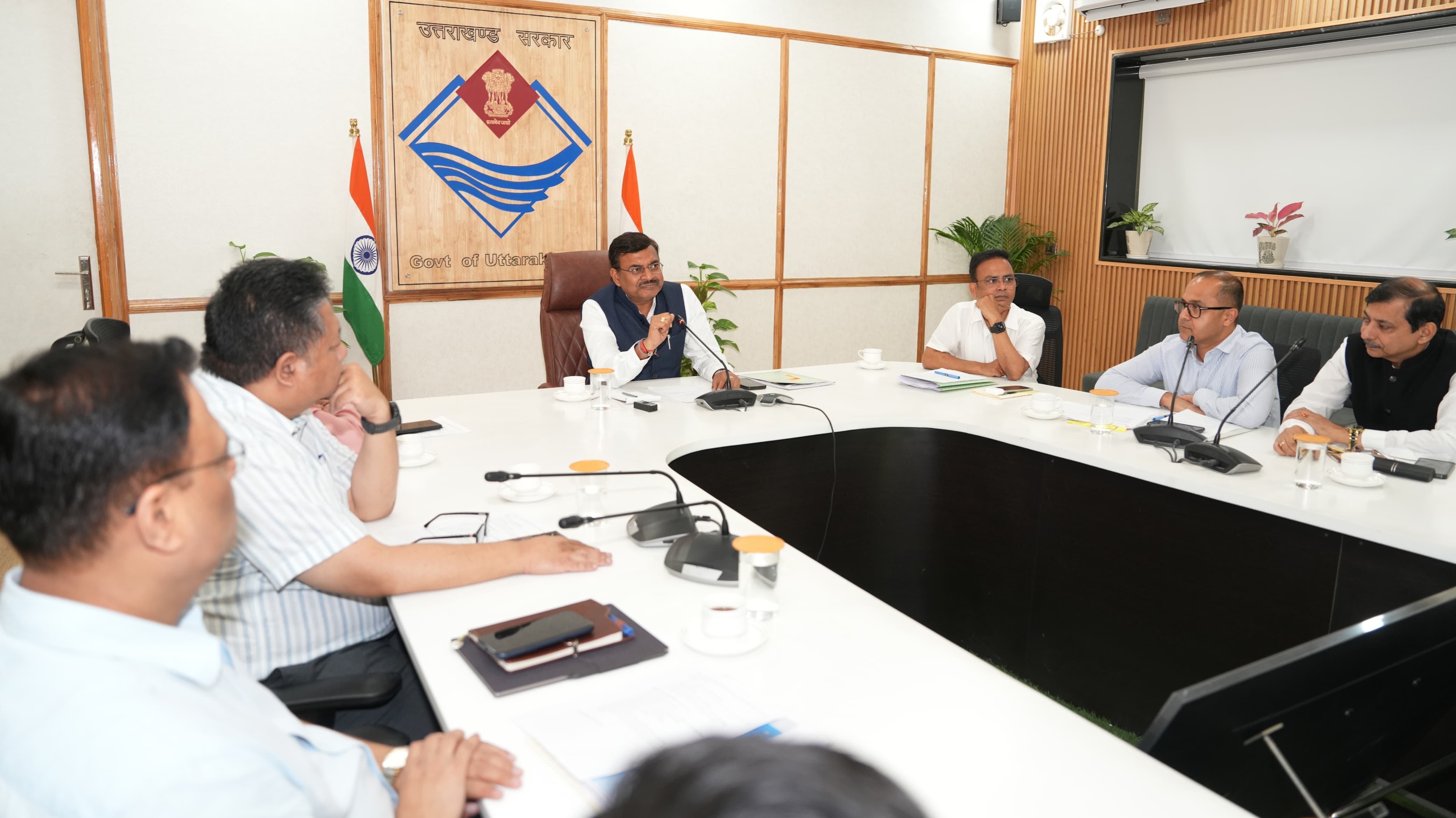 मुख्य सचिव ने गर्मी बढ़ने से विद्युत मांग बढ़ने पर ली यूपीसीएल के साथ उच्च स्तरीय बैठक, अतिरिक्त बिजली प्रबंधन के लिए ठोस कदम उठाने के निर्देश