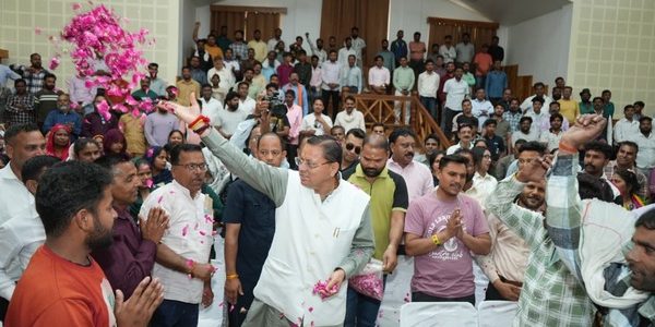 कर्मचारियों के हित में लगातार क़दम उठा रही है सरकार, उत्तराखंड निकाय कर्मचारी संयुक्त मोर्चा के कार्यक्रम में बोले CM धामी