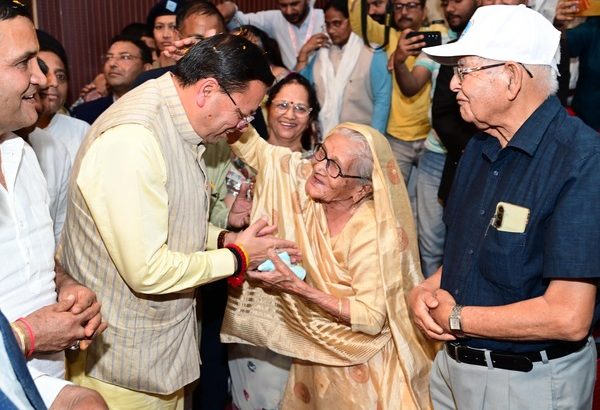 मुख्यमंत्री ने हल्द्वानी में वरिष्ठ नागरिक सम्मान एवं खेल समारोह में किया प्रतिभाग, बुजुर्गों को बताया समाज और राष्ट्र की अमूल्य धरोहर