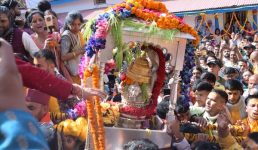 श्री ओंकारेश्वर मंदिर से धाम के लिए रवाना हुई बाबा केदार की पंचमुखी उत्सव डोली, 22 अप्रैल को प्रातः 8 बजे शुभ मुहूर्त में खुलेंगे केदारनाथ धाम के कपाट