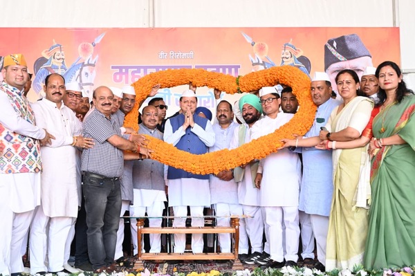 नानकमत्ता में वीर शिरोमणि महाराणा प्रताप जयंती समारोह में शामिल हुए मुख्यमंत्री पुष्कर सिंह धामी, बोर्ड परीक्षाओं में उत्कृष्ट प्रदर्शन करने वाले मेधावी विद्यार्थियों को प्रशस्ति पत्र देकर सम्मानित किया