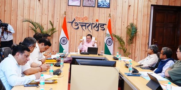 मुख्यमंत्री ने वनाग्नि नियंत्रण, पेयजल, स्वास्थ्य एवं मानसून तैयारियों की समीक्षा की, फॉरेस्ट गार्ड के एक हजार पदों पर होगी नई नियुक्तियां