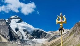 आदि कैलाश और ओम पर्वत यात्रा 2026 की हुई शुरुआत, पहले जत्थे में 200 श्रद्धालु शामिल