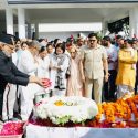 उपराष्ट्रपति सीपी राधाकृष्णन, राज्यपाल गुरमीत सिंह एवं मुख्यमंत्री पुष्कर सिंह धामी ने पूर्व मुख्यमंत्री भुवन चंद्र खंडूड़ी  के पार्थिव शरीर पर पुष्प चक्र अर्पित कर उन्हें श्रद्धांजलि दी