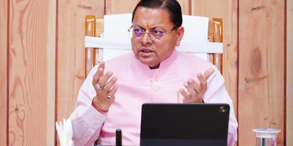 मुख्यमंत्री ने समस्त जिलाधिकारियों के साथ की वर्चुअल बैठक, सरकारी भूमि से अतिक्रमण हटाने के अभियान में तेजी लाने के निर्देश