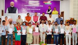 प्रधानमंत्री विकसित भारत रोजगार योजना के तहत उत्तराखंड में 6 हजार कर्मचारियों और 900 से अधिक नियोक्ताओं को मिली ₹24 करोड़ से अधिक की प्रोत्साहन राशि