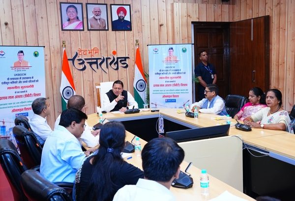 मुख्यमंत्री पुष्कर सिंह धामी ने 4,400 श्रमिकों को वितरित किए 11 करोड़ रुपये, उत्तराखंड भवन एवं अन्य सन्निर्माण कर्मकार कल्याण बोर्ड की कल्याणकारी योजनाओं के लाभार्थियों के खाते में पहुंची धनराशि