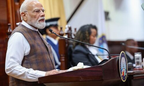 सेशेल्स दौरे पर पीएम मोदी: 1250 करोड़ रुपये की क्रेडिट लाइन, कई अहम समझौतों पर हस्ताक्षर, संसद को भी किया संबोधित