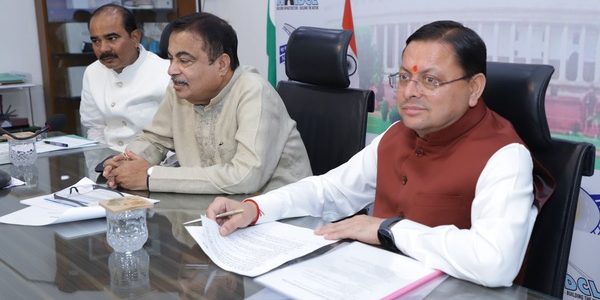 राज्य के सड़क नेटवर्क को और सशक्त बनाने के लिए मुख्यमंत्री ने केन्द्रीय मंत्री की अध्यक्षता में आयोजित बैठक में किया प्रतिभाग, उत्तराखण्ड के लिए 7 हजार करोड़ रुपये की मिली सहमति