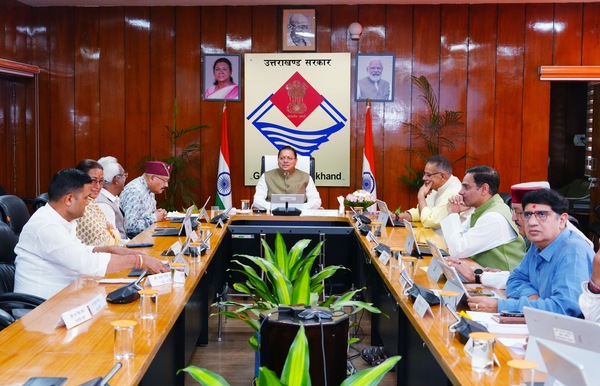 उत्तराखंड कैबिनेट के बड़े फैसले: राज्य बना पूर्ण साक्षर, चारधाम यात्रा में घोड़ा-खच्चर मालिकों को राहत, पर्यटन को मिलेगा बढ़ावा