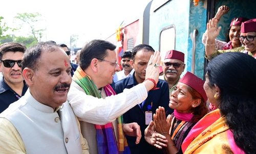 ‘सोमनाथ स्वाभिमान पर्व’ पर हर्रावाला से वेरावल के लिए विशेष रेल यात्रा का शुभारंभ, 700 श्रद्धालु छह दिवसीय विशेष तीर्थ यात्रा में हुए शामिल