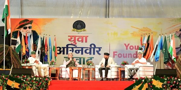 मुख्यमंत्री धामी ने देहरादून में यूथ फाउण्डेशन द्वारा आयोजित ‘युवा अग्निवीर संवाद’ कार्यक्रम में प्रतिभाग किया, पूर्व सैनिकों तथा अग्निवीरों को होमस्टे स्थापित करने के लिए विशेष अनुदान की घोषणा