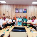 मुख्यमंत्री ने किया ‘सेवा विधि’ पुस्तक का विमोचन