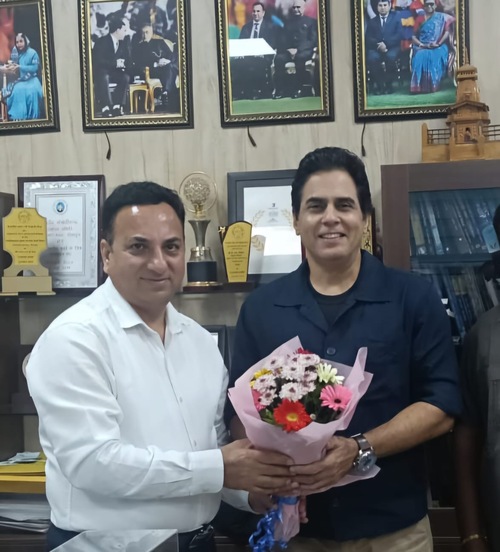 फिल्म अभिनेता अमन वर्मा ने की फिल्म विकास परिषद के नोडल अधिकारी से भेंट, उत्तराखण्ड की फिल्म नीति से अत्यधिक प्रभावित हुए