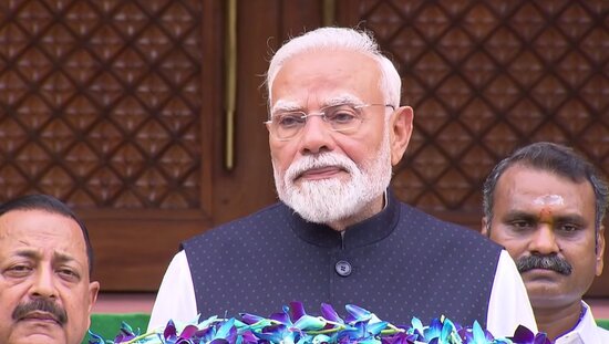 पेपर लीक पर पीएम मोदी का बड़ा फैसला: दोषियों को मिलेगी सख्त सजा, बनेंगे फास्ट ट्रैक कोर्ट