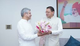 मुख्यमंत्री ने केंद्रीय रेल मंत्री से रेल परियोजनाओं एवं कनेक्टिविटी विस्तार पर की चर्चा, केन्द्रीय रेल मंत्री ने दिया प्रस्तावों पर आवश्यक कार्यवाही किये जाने का आश्वासन