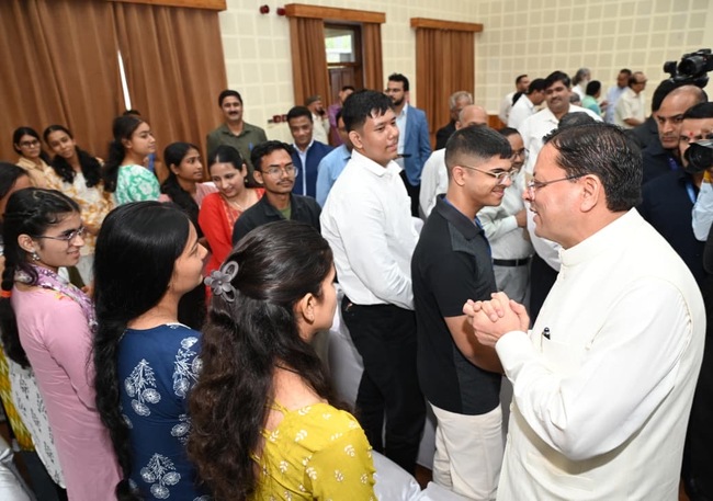 उत्तराखण्ड में 11 हजार छात्र-छात्राओं को निःशुल्क ऑनलाइन कोचिंग,   मुख्यमंत्री ने किया ‘मुख्यमंत्री युवा भविष्य निर्माण योजना’ का शुभारंभ